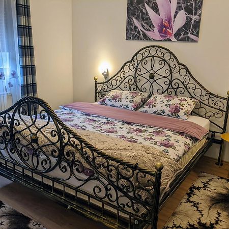Apartmani Hrastik Біхач Екстер'єр фото
