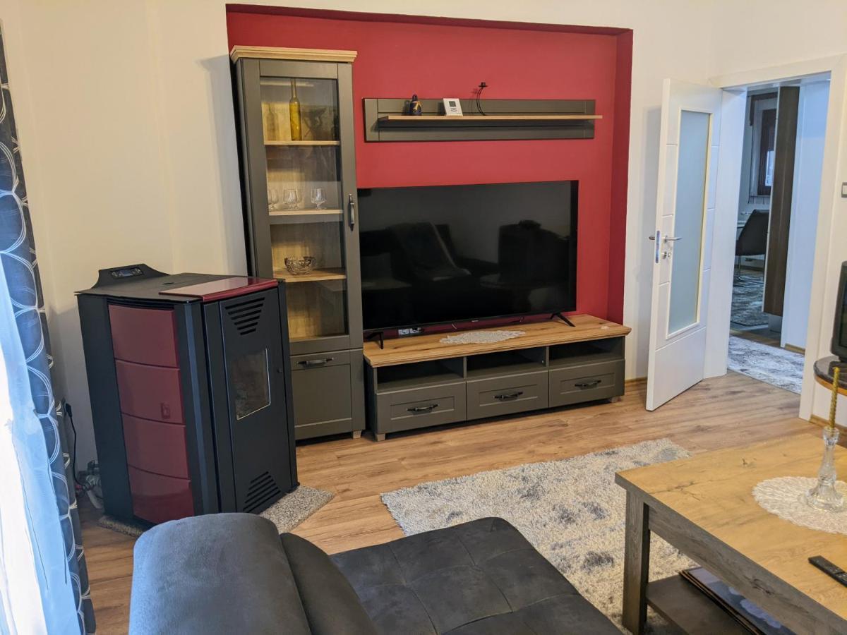Apartmani Hrastik Біхач Екстер'єр фото